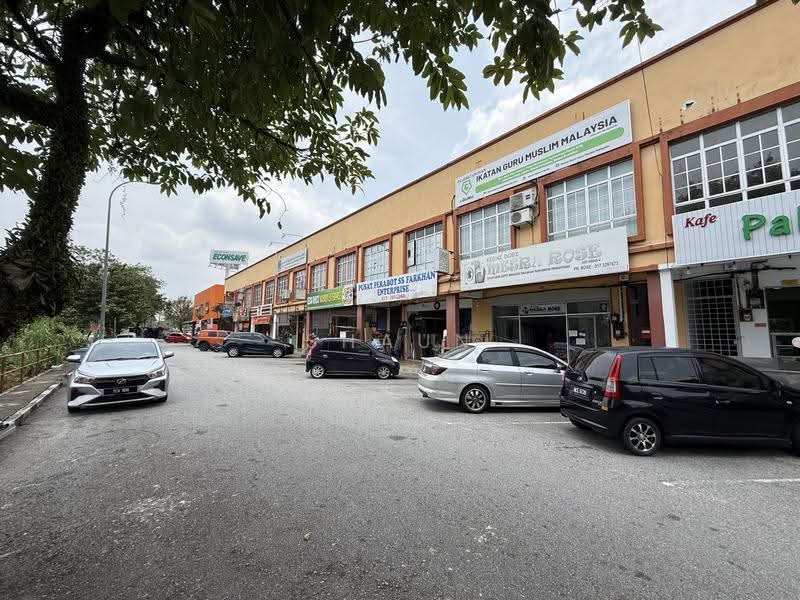 Shop for Rent in Taman Kayu Manis (Ampangan) - Shaun Chong - Exterior - PropertyGuru.com.my