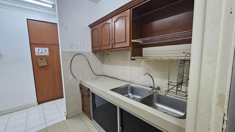 Kondominium untuk Disewa di D'aman Crimson - Riko Choo - Kitchen - PropertyGuru.com.my