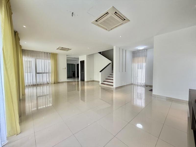 Bungalow House untuk Dijual di Jade Hills (Kajang) - Kris Tan - Living Room - PropertyGuru.com.my