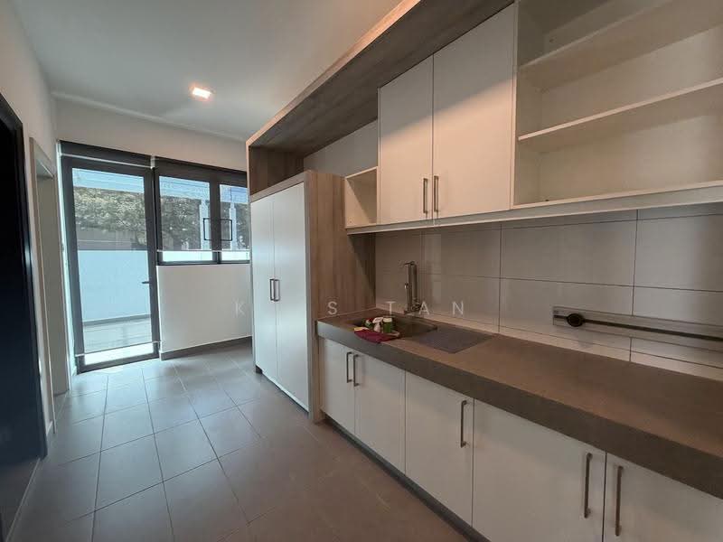 Bungalow House untuk Dijual di Jade Hills (Kajang) - Kris Tan - Kitchen - PropertyGuru.com.my