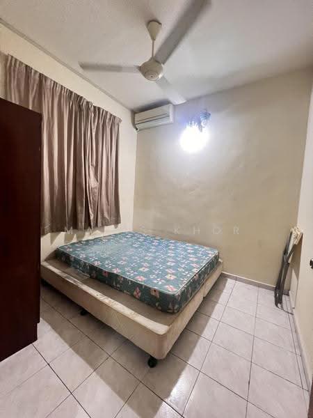 Pangsapuri untuk Disewa di Pangsapuri Seri Cemerlang - Mavis Khor - Bedroom - PropertyGuru.com.my