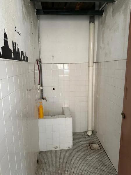 Shop for Rent in Taman Kluang Baru (Kluang) - Shanel Tee - Interior - PropertyGuru.com.my