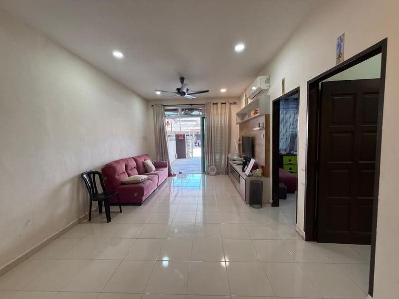 Rumah Teres 1-Tingkat untuk Dijual di Batu Pahat (Johor) - NGO - Living Room - PropertyGuru.com.my