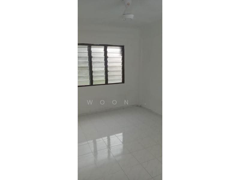 Rumah Flat untuk Dijual di Rumah Pangsa Batu Berendam - Woon . - PropertyGuru.com.my