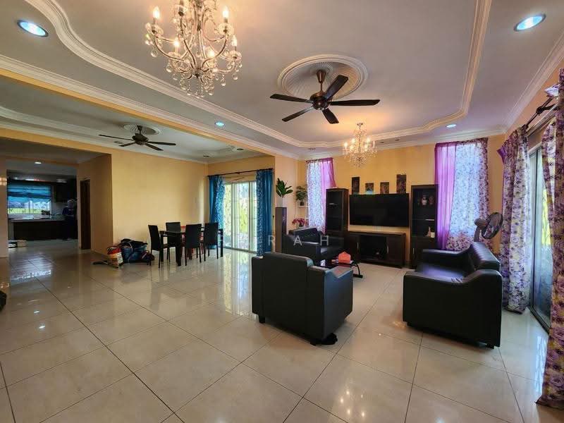Semi-Detached House for Sale in Taman Kajang Impian (Kajang) - Farah Hanan - Living Room - PropertyGuru.com.my