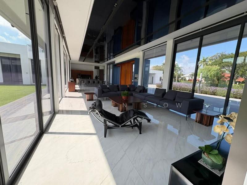 Bungalow House for Sale in Leisure Farm (Gelang Patah) - Carrien Siow - Living Room - PropertyGuru.com.my