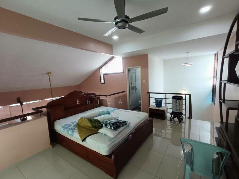 Rumah Teres 2-Tingkat untuk Dijual di Kangkar Pulai (Skudai) - Erica Ho - Bedroom - PropertyGuru.com.my