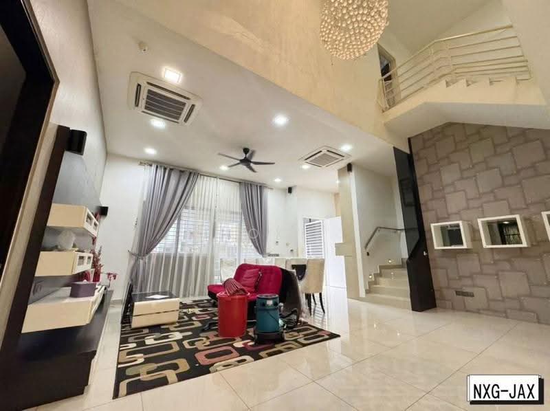 Semi-Detached House for Sale in Setia Damai (Setia Alam) - Loke . - Living Room - PropertyGuru.com.my