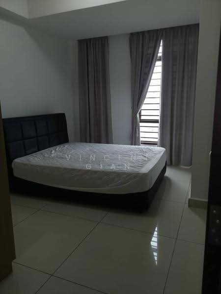 Kediaman Servis untuk Dijual di D'Inspire Residence (Inspira Bestari) - Vincent Gian - Bedroom - PropertyGuru.com.my