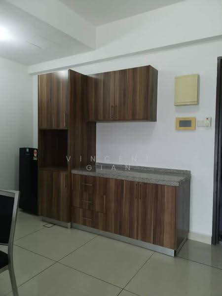 Kediaman Servis untuk Dijual di D'Inspire Residence (Inspira Bestari) - Vincent Gian - Kitchen - PropertyGuru.com.my