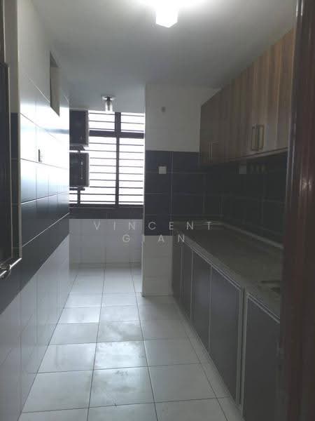 Kediaman Servis untuk Dijual di D'Inspire Residence (Inspira Bestari) - Vincent Gian - Kitchen - PropertyGuru.com.my