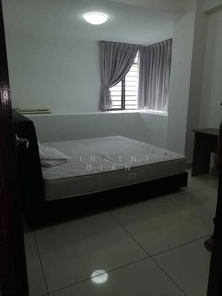Kediaman Servis untuk Dijual di D'Inspire Residence (Inspira Bestari) - Vincent Gian - Bedroom - PropertyGuru.com.my