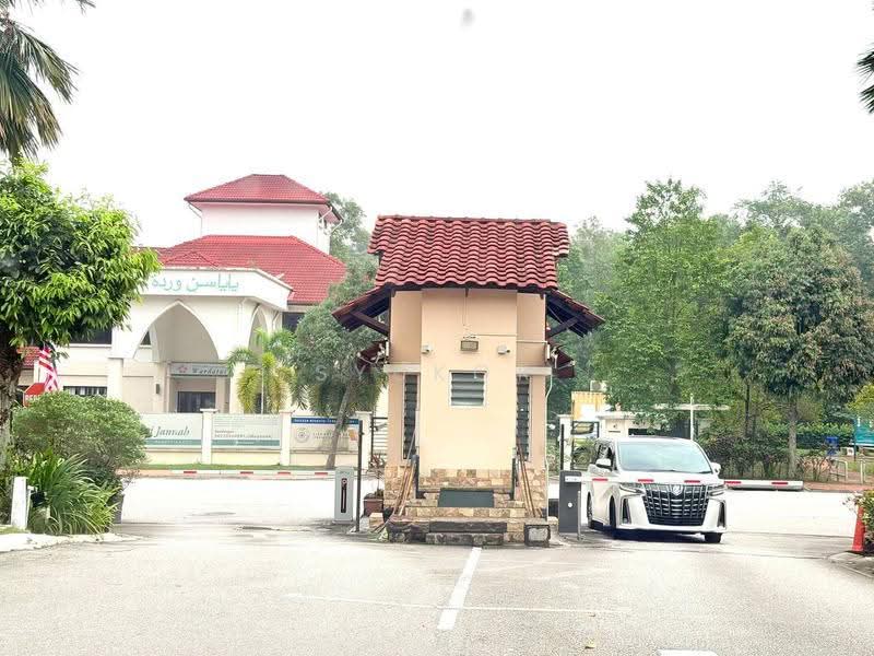 Semi-Detached House for Sale in Kota Damansara (Selangor) - Syukor Hartanah - Exterior - PropertyGuru.com.my