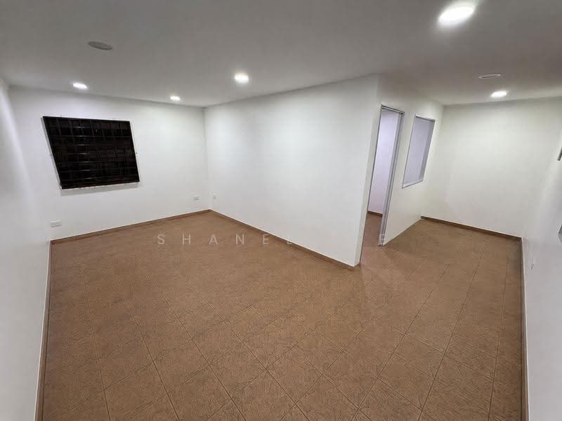 Factory for Sale in Taman Mengkibol (Kluang) - Shanel Tee - Interior - PropertyGuru.com.my