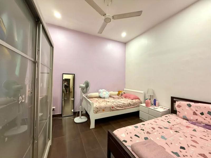 Rumah Berkembar untuk Dijual di Setia Damai (Setia Alam) - Loke . - Bedroom - PropertyGuru.com.my