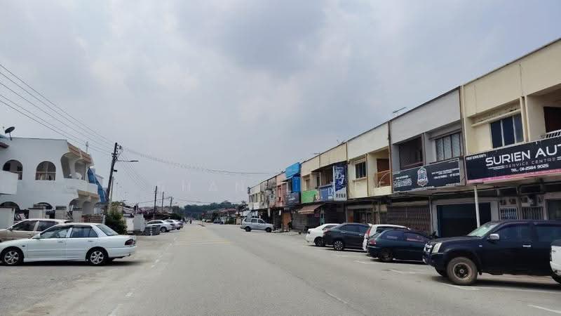 Shop / Office for Sale in Taman Kluang Baru (Kluang) - Shanel Tee - Exterior - PropertyGuru.com.my