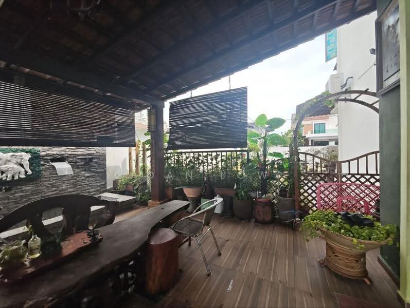 Bungalow House for Sale in Paya Rumput (Melaka) - Joan Low - Balcony - PropertyGuru.com.my