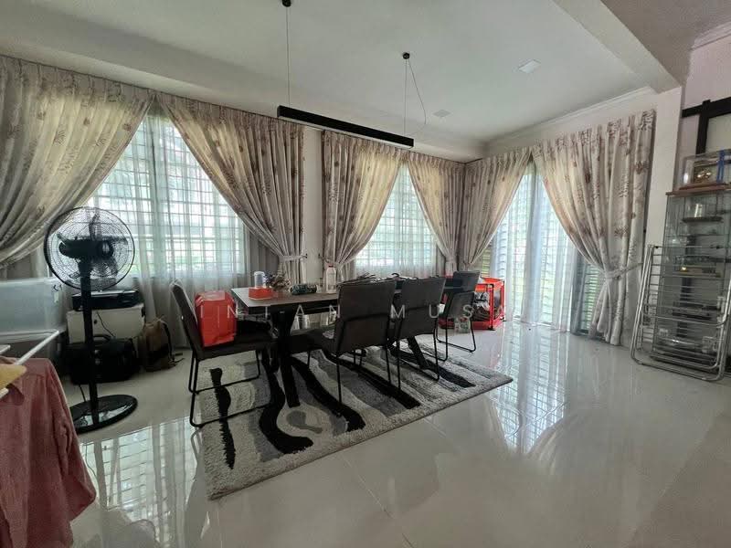 Rumah Teres untuk Dijual di Putra Avenue (Subang Jaya) - Intan Musa - Dining Room - PropertyGuru.com.my