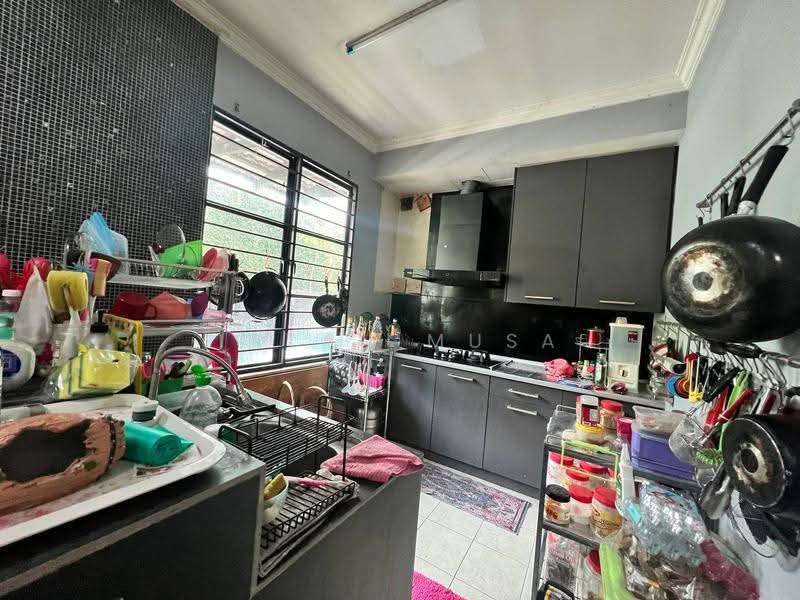 Rumah Teres untuk Dijual di Putra Avenue (Subang Jaya) - Intan Musa - Kitchen - PropertyGuru.com.my