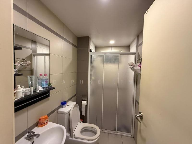 Condominium for Sale at The Z Residence - Daphne Lim - Bathroom - PropertyGuru.com.my