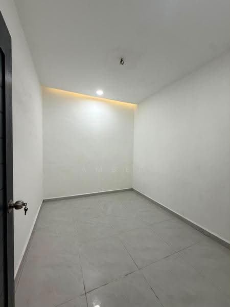 Rumah Teres 2-Tingkat untuk Dijual di Taman Bukit Tiram (Ulu Tiram) - Amber Hew - Interior - PropertyGuru.com.my