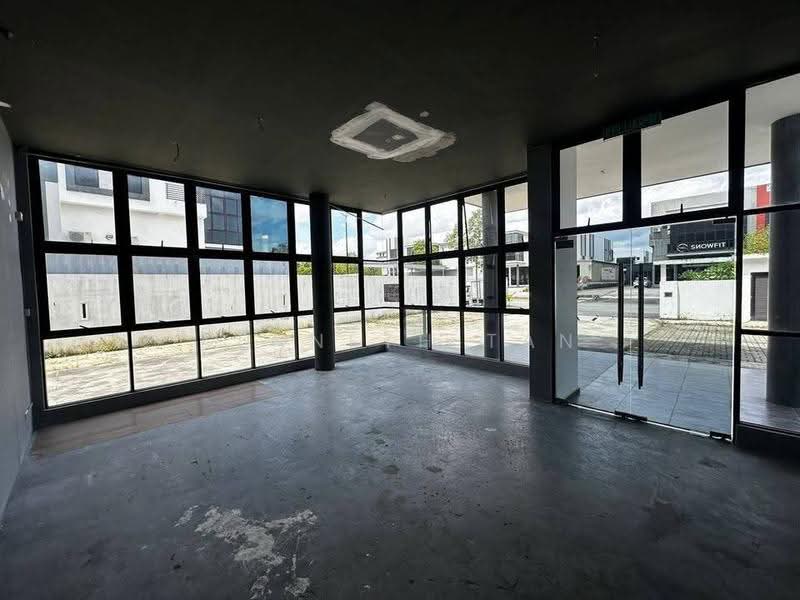 Factory for Rent in Eco Business Park 1 (Johor Bahru) - Kenneth Tan - Interior - PropertyGuru.com.my