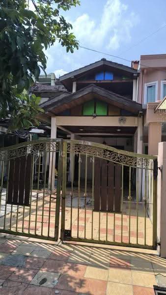 2-storey Terraced House for Sale in Petaling Jaya (Selangor) - Michelle Tan - Exterior - PropertyGuru.com.my