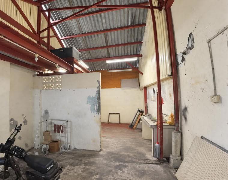 Shop for Sale in Melaka (Melaka) - Eddy Leow - Interior - PropertyGuru.com.my
