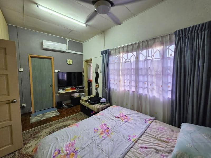 Rumah Teres 2-Tingkat untuk Dijual di Shah Alam (Selangor) - Syukor Hartanah - Bedroom - PropertyGuru.com.my
