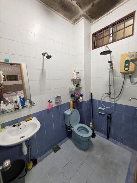 Rumah Teres 2-Tingkat untuk Dijual di Shah Alam (Selangor) - Syukor Hartanah - Bathroom - PropertyGuru.com.my