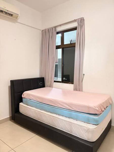 Service Residence for Rent at D'Inspire Residence (Inspira Bestari) - Chang Kai Yin - Bedroom - PropertyGuru.com.my