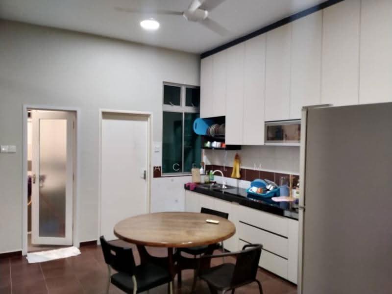 2-storey Terraced House for Sale in Taman Cheng Setia (Cheng) - Grace Lim - Kitchen - PropertyGuru.com.my