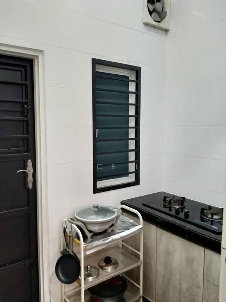 2-storey Terraced House for Sale in Taman Cheng Setia (Cheng) - Grace Lim - Kitchen - PropertyGuru.com.my