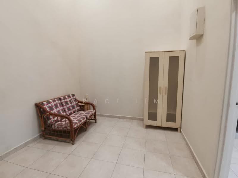 2-storey Terraced House for Sale in Taman Cheng Setia (Cheng) - Grace Lim - Living Room - PropertyGuru.com.my