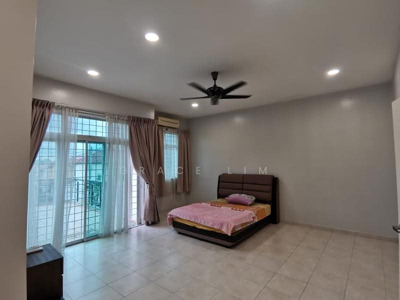 2-storey Terraced House for Sale in Taman Cheng Setia (Cheng) - Grace Lim - Bedroom - PropertyGuru.com.my