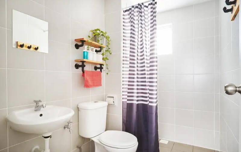 Condominium for Sale at Flora Rosa - Lilian Ta - Bathroom - PropertyGuru.com.my
