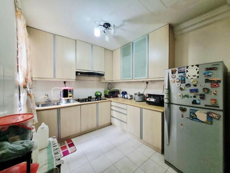 Rumah Berkembar untuk Dijual di Seksyen U9 (Shah Alam) - Nur Hanizah - Kitchen - PropertyGuru.com.my