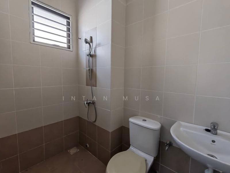Bungalow House untuk Dijual di Taman Aman Perdana (Kapar) - Intan Musa - Bathroom - PropertyGuru.com.my