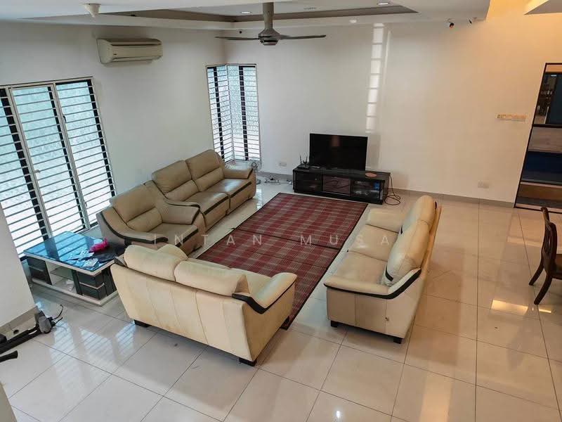 Bungalow House untuk Dijual di Taman Aman Perdana (Kapar) - Intan Musa - Living Room - PropertyGuru.com.my