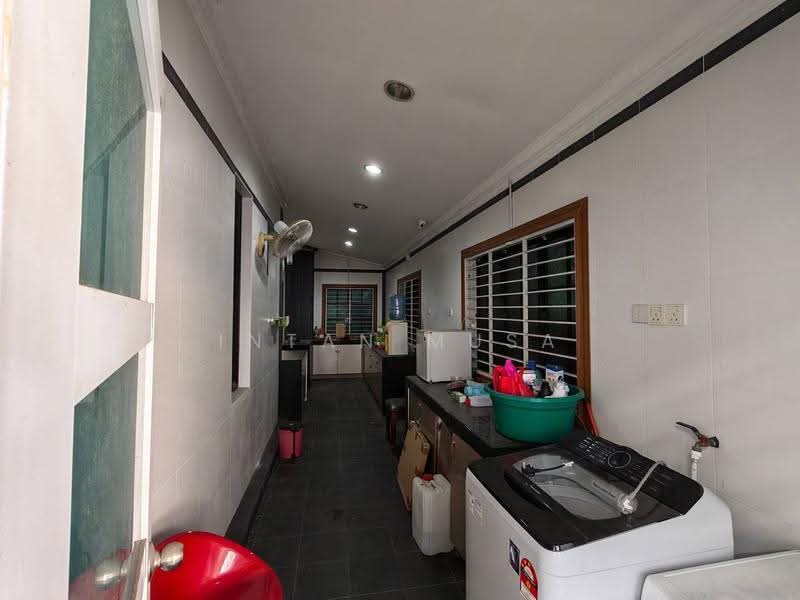Bungalow House untuk Dijual di Taman Aman Perdana (Kapar) - Intan Musa - Kitchen - PropertyGuru.com.my