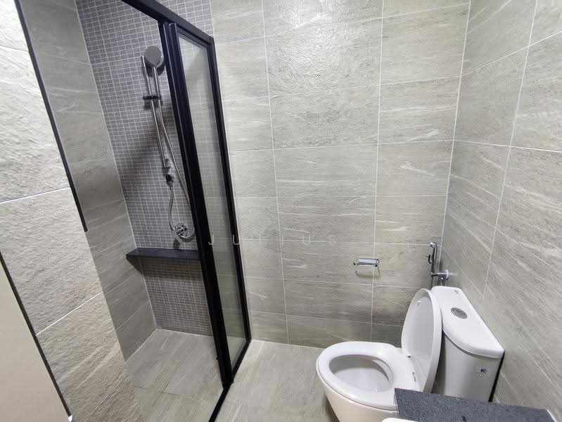 Service Residence for Rent at Edelweiss @ Tropicana Gardens - Julius Ong - Bathroom - PropertyGuru.com.my