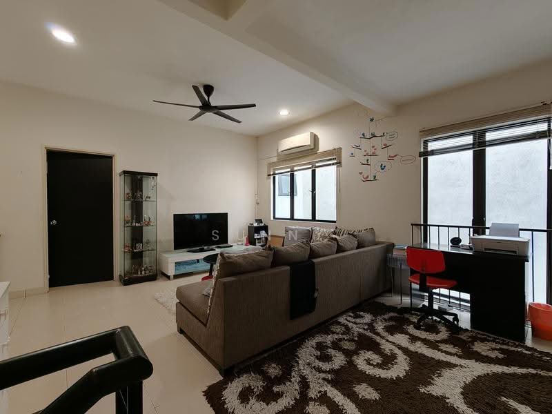 Rumah Teres 3-Tingkat untuk Dijual di Cheras (Selangor) - Sunny Chien - Living Room - PropertyGuru.com.my