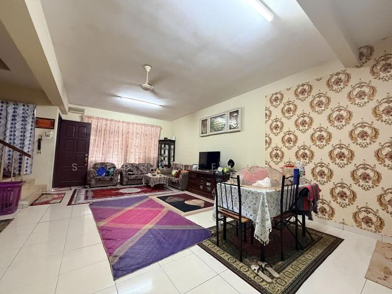 2-storey Terraced House for Sale in Ampang Saujana (Ampang) - Stephanie Yong - Living Room - PropertyGuru.com.my