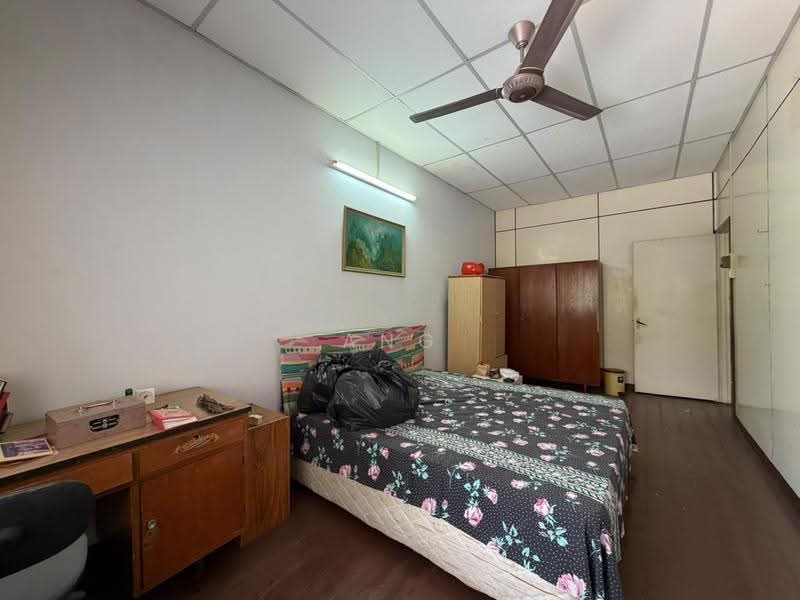Rumah Teres 2-Tingkat untuk Dijual di Jelutong (Penang) - Ang Lee Theng - Bedroom - PropertyGuru.com.my
