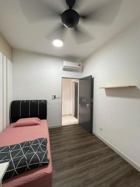 Kondominium untuk Dijual di Riana South - JOANNE NEOH MIN ER - Bedroom - PropertyGuru.com.my