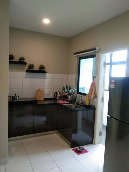 Pangsapuri untuk Dijual di Iconic Vue - Jack Law - Kitchen - PropertyGuru.com.my