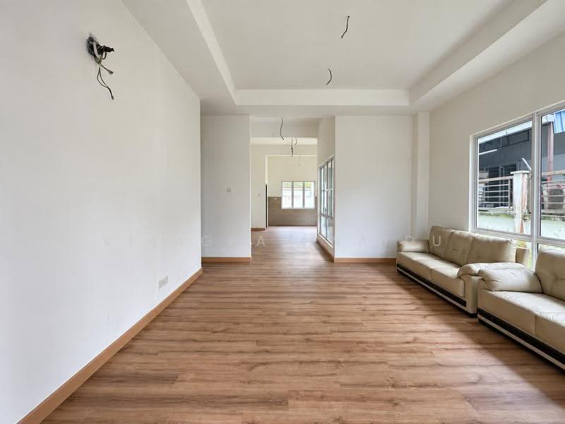 Semi-Detached House for Sale in Taman Regensi Rawang (Rawang) - Visaghan Naidu - Living Room - PropertyGuru.com.my