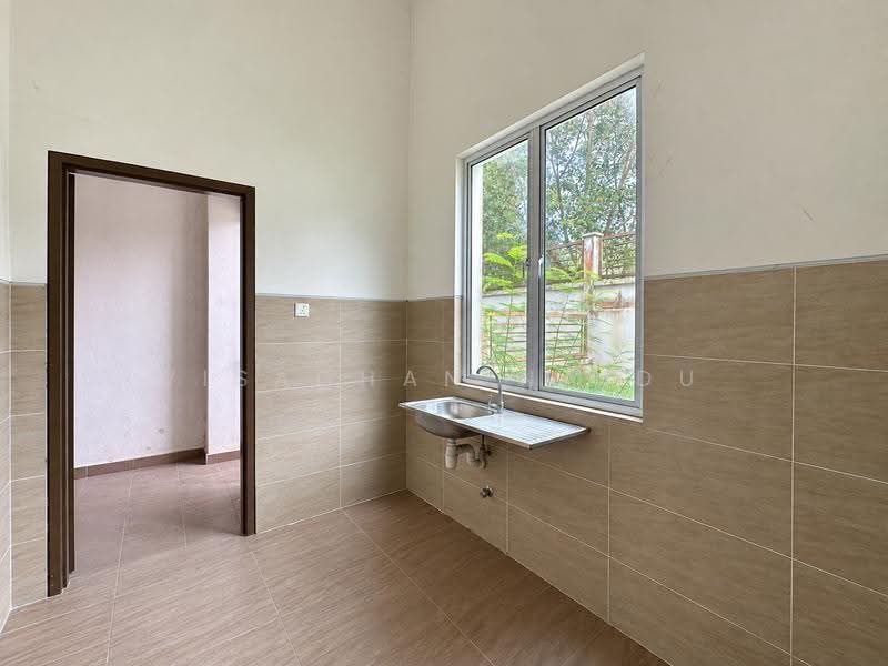 Semi-Detached House for Sale in Taman Regensi Rawang (Rawang) - Visaghan Naidu - Kitchen - PropertyGuru.com.my