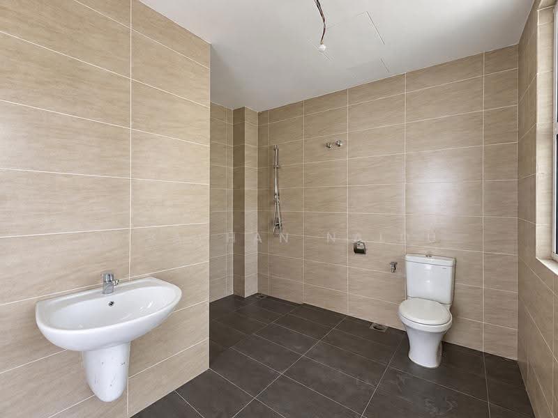 Semi-Detached House for Sale in Taman Regensi Rawang (Rawang) - Visaghan Naidu - Bathroom - PropertyGuru.com.my