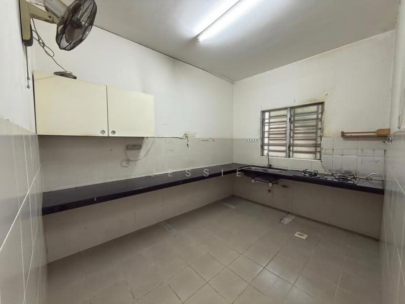 Rumah Teres 2-Tingkat untuk Dijual di Rawang (Selangor) - Jessie Wong - Kitchen - PropertyGuru.com.my